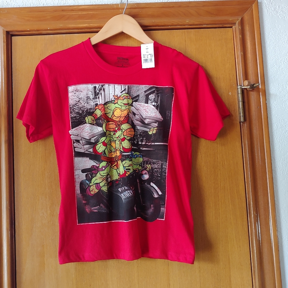 TEENAGE MUTANT NINJA TURTLES tshirt
